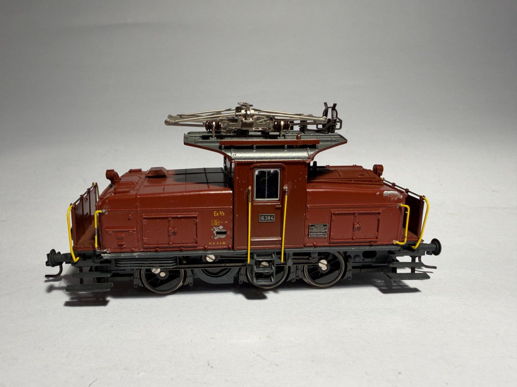 Roco Modellini di ferrovie: ROCO E-Lok Ee3/3 braun, 43529, DC Analog – Usato da Buchrain venduto da Modellbahn11 2