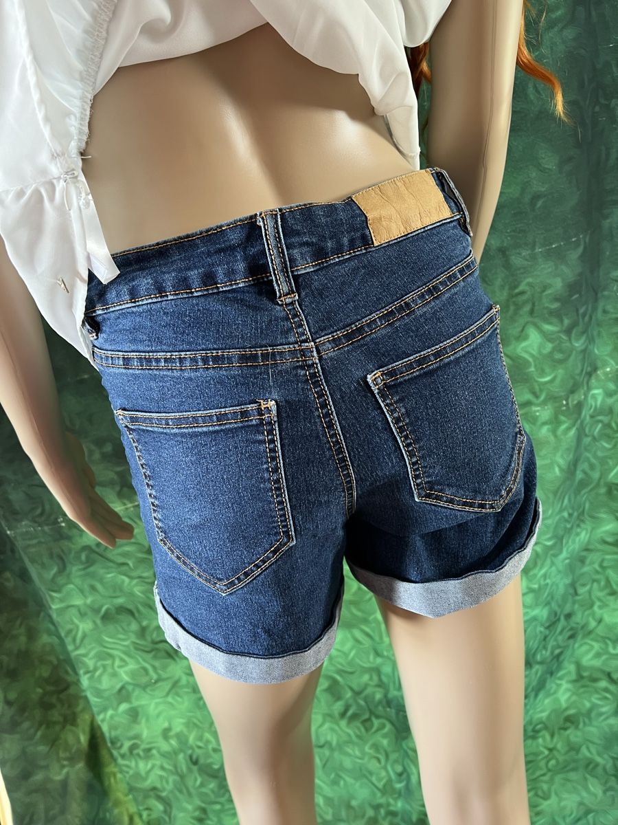 Jeans: Shorts Noisy May Gr M – Usato da Laupersdorf venduto da Cloludi 1