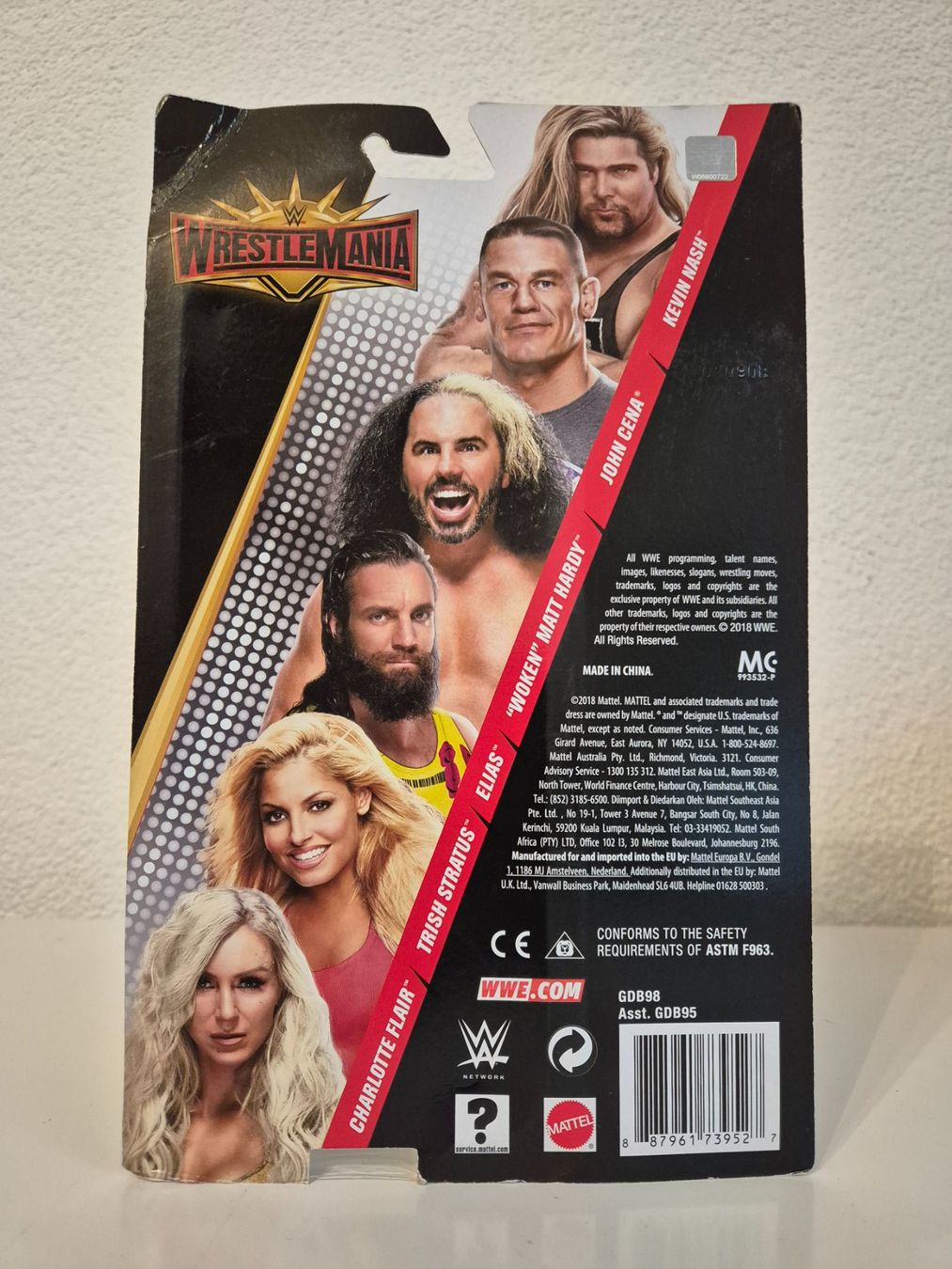 WWE Statuette: WWE Wrestlemania Basic Action Figure - Trish Stratus – Nuovo e nell'imballaggio originale da Buchs SG venduto da Bray_Law 3