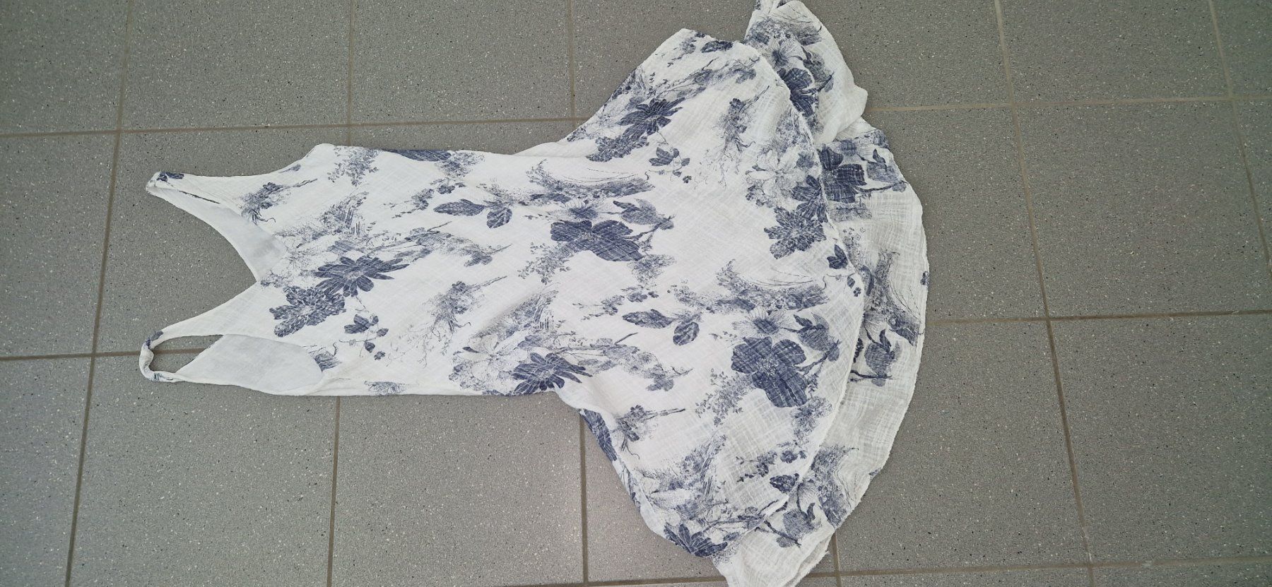 Kleider: Kleid Blumenmotiv - Gr. S NEU – Neu (gemäss Beschreibung) aus Kollbrunn von Bobibau 2