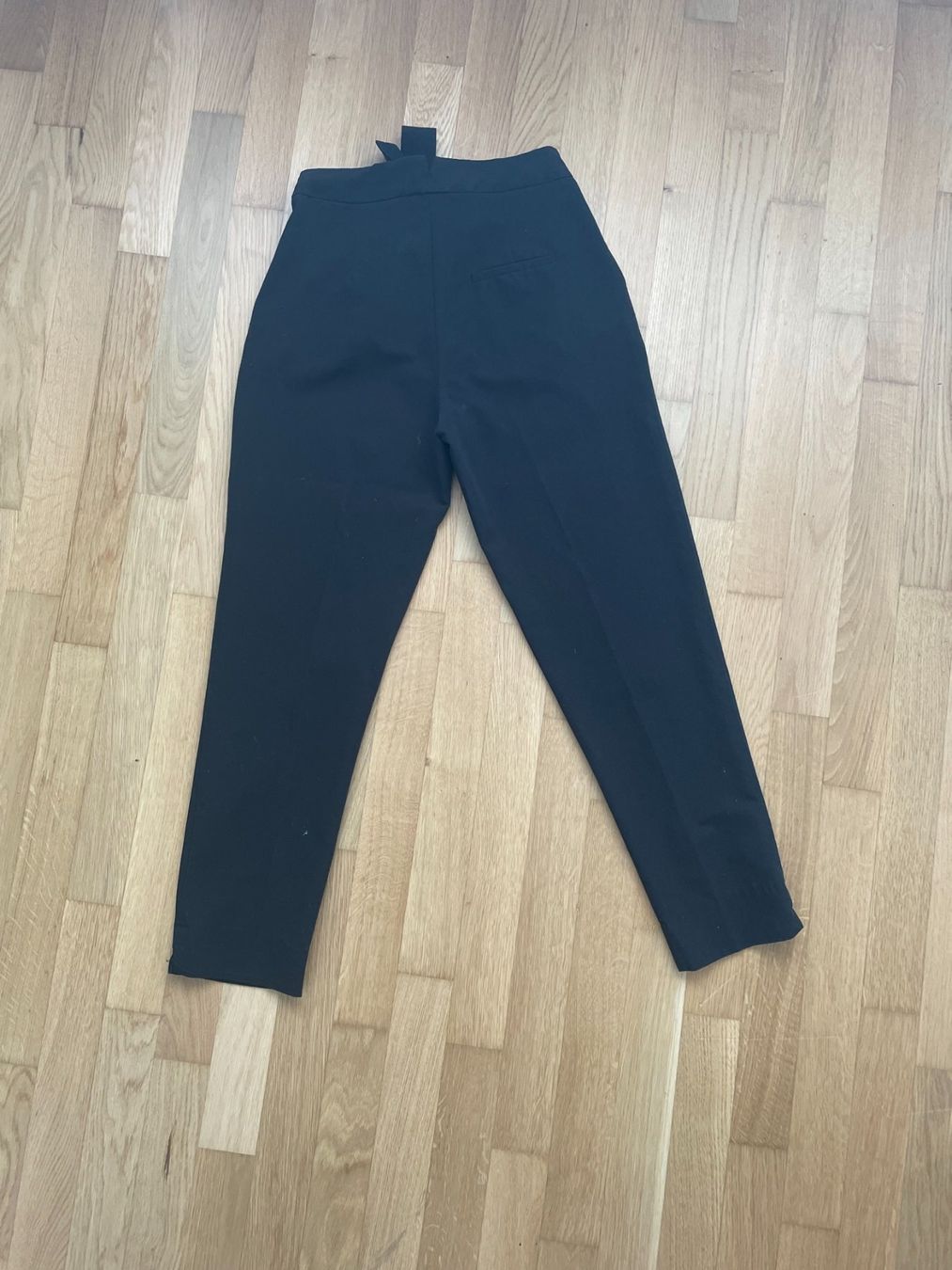 Tally Weijl Pantaloni: schwarze Stoffhose in Gr. 36 – Usato da Wil SG venduto da Miwil 1