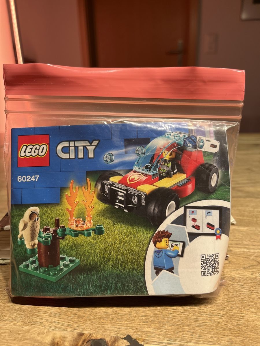 Lego Kit di costruzioni: LEGO City 60247 – Usato da Leuzigen venduto da LaicaStar