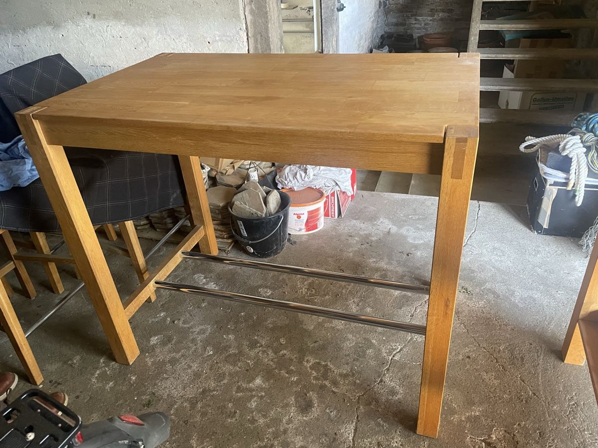 Jysk Set de table et chaises: Tisch, Stühle, Sideboard aus Eichenholz – D'occasion à Oppikon par Andy_H 1