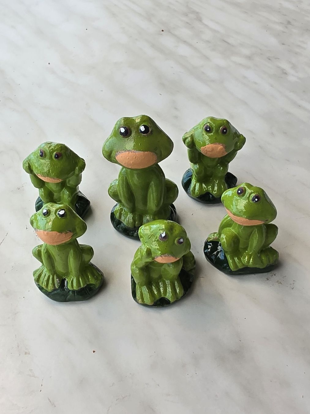 Figuren: Lucky Frog Collection! Six charming ceramic figures. – Gebraucht aus Hinwil von Ehretstock8 1