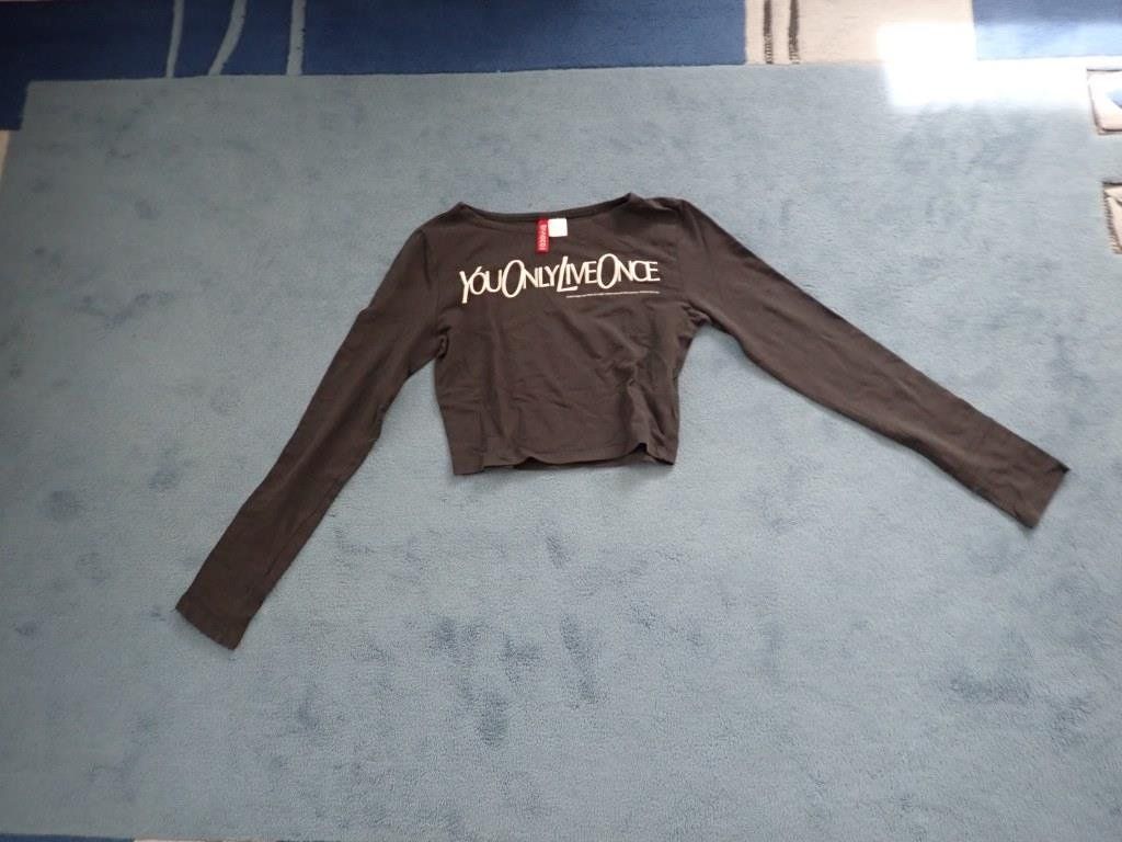 T-Shirts: Langarm T-Shirt Grösse S – Gebraucht aus Galgenen von Marc98