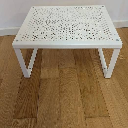 Altro in Decorazioni & Accessori: White mini shelves/ extra kitchen storage – Usato da Schlieren venduto da tan313