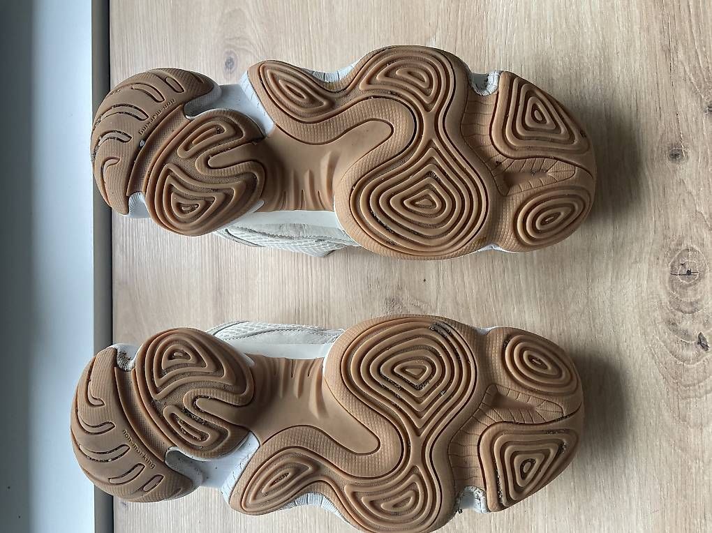 Scarpe da uomo: Adidas Yeezy 500 44.5  – Usato da Zürich venduto da bei_7cvn 2