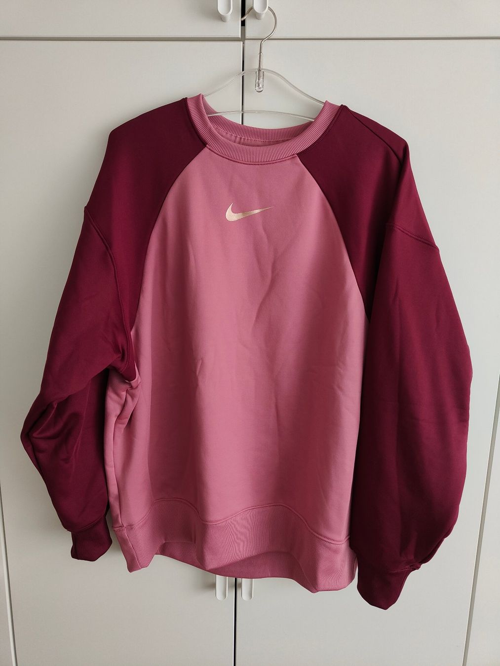 Nike Pullover & Sweatshirts: Nike Dri-Fit Sweatshirt - Grösse M – Neu und originalverpackt aus Rickenbach b. Wil von Beautiful.Things 2