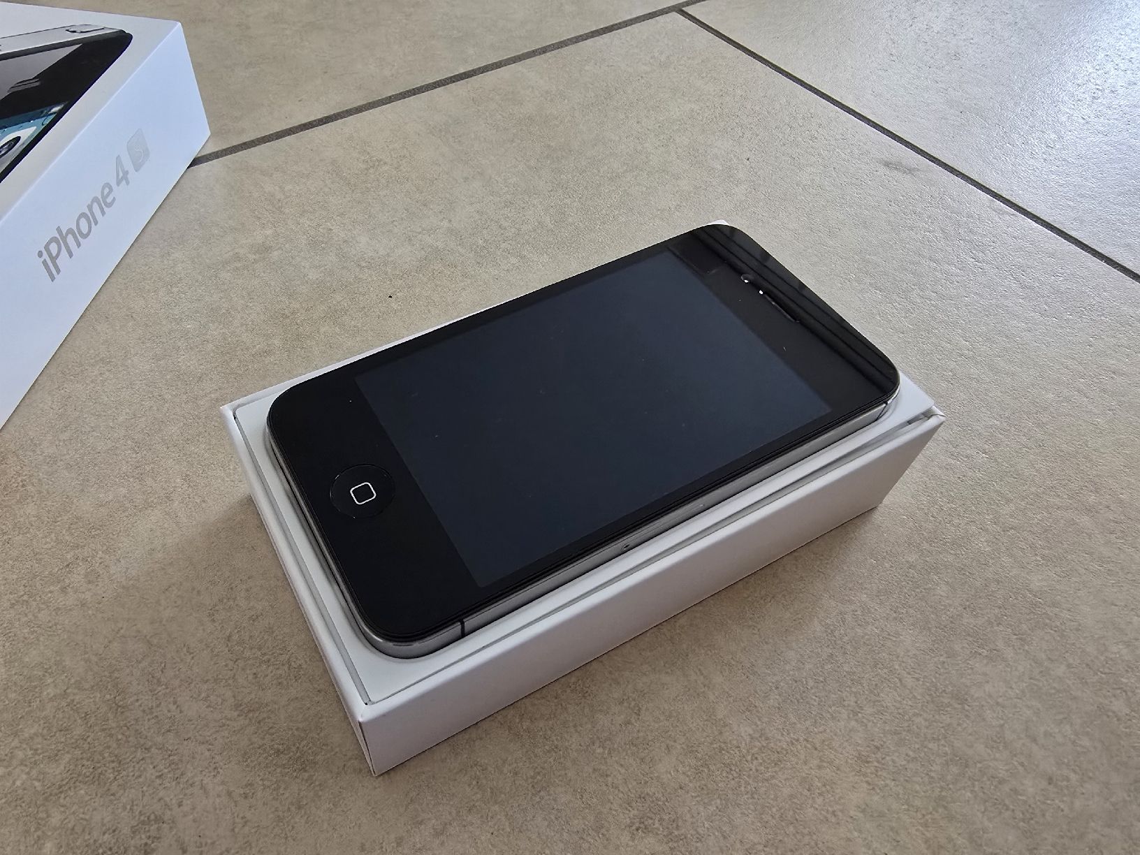 Apple Handys / Smartphones: Iphone 4S – Gebraucht aus Rickenbach b. Wil von VeryLovelyThings 2
