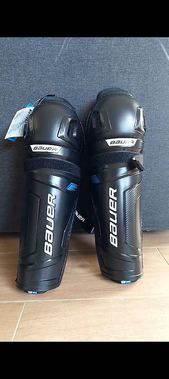 Bauer Protezioni & Imbottiture: Bauer X SG INT S24 Schienbeinschoner INT – Usato da Wallisellen venduto da eli_2jpn
