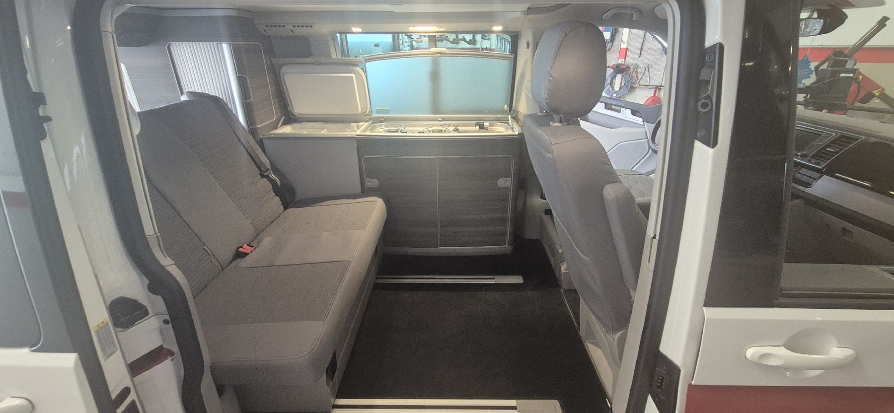 VW Veicoli da campeggio: vw t6 california ocean red – Usato da Carouge GE venduto da AutoMotoDrize 5