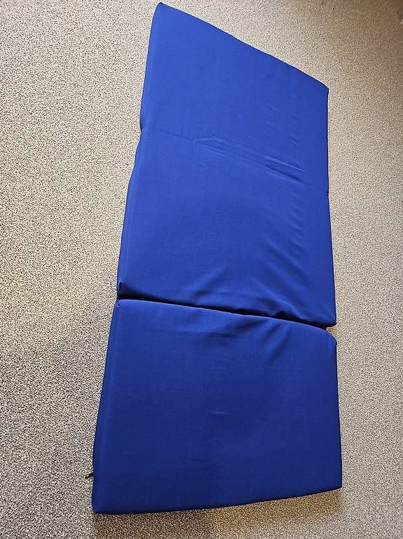 Matratzen: Reisebettmatratze 60 × 120 cm – Gebraucht aus Malans SG von Dontomy 1