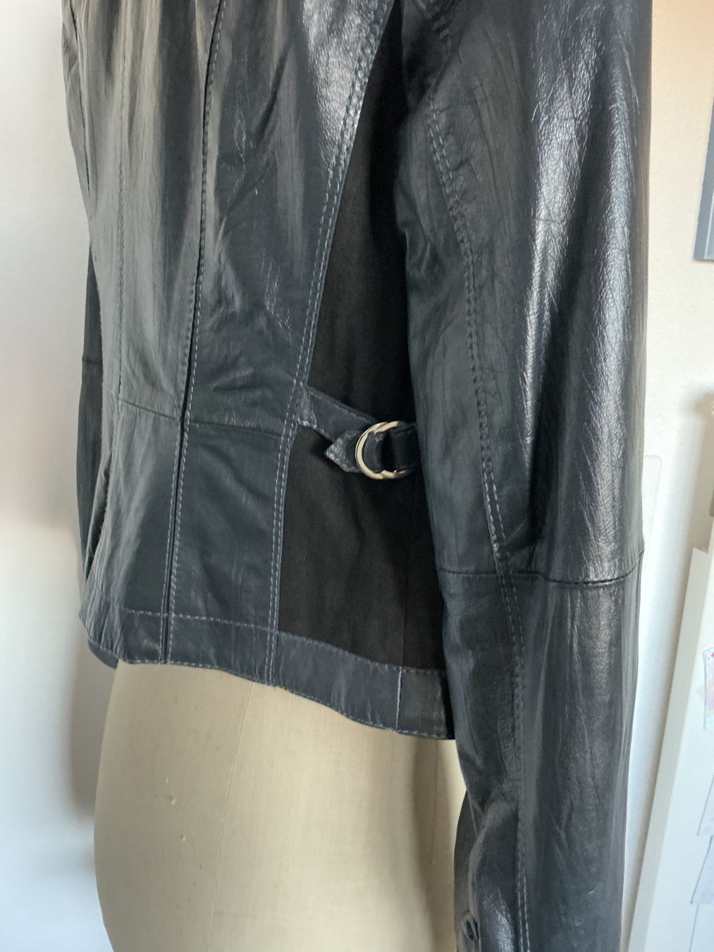 Vestes: Lederjacke GERRY WEBER dunkelblau – Neuf (Voir description) à Frenkendorf par Schauenburgy 5