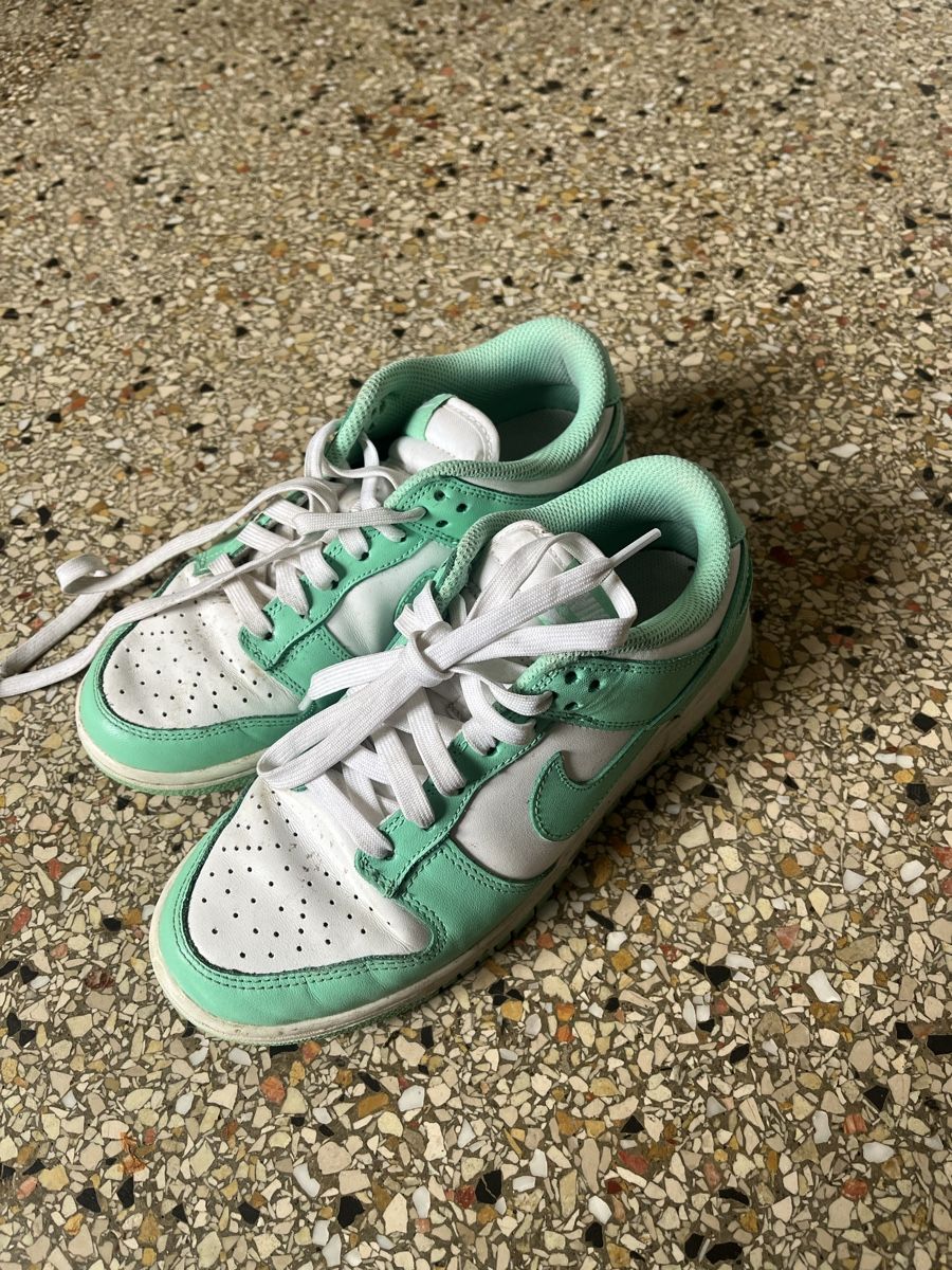 Nike Scarpe da donna: nike dunk low (Green Glow) – Usato da Zürich venduto da cat_rsn7