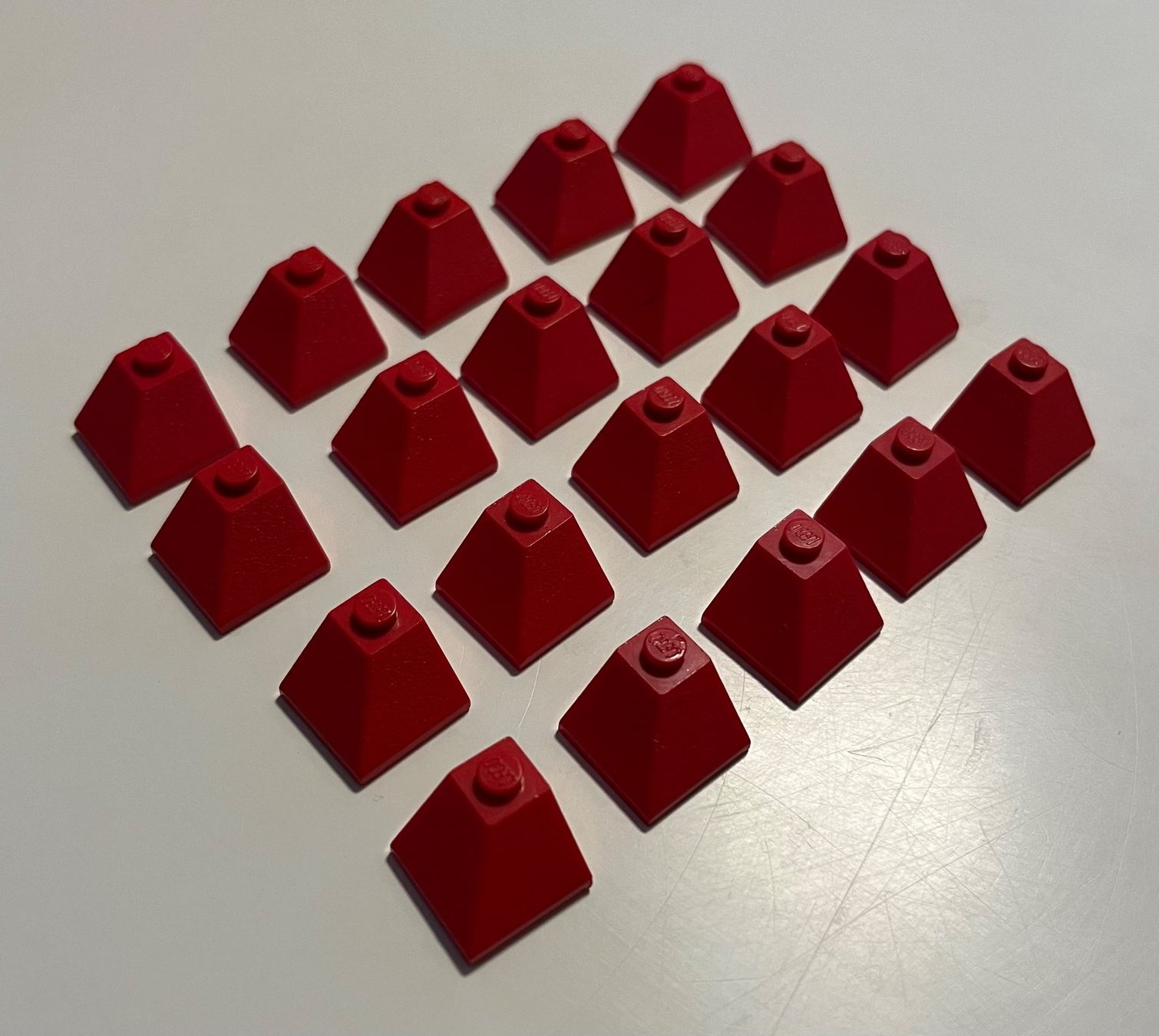 Lego Giocattoli: Lego #3045 Dach rot Eckstück 20 Stk – Usato da Birmenstorf AG venduto da Stricker11 2