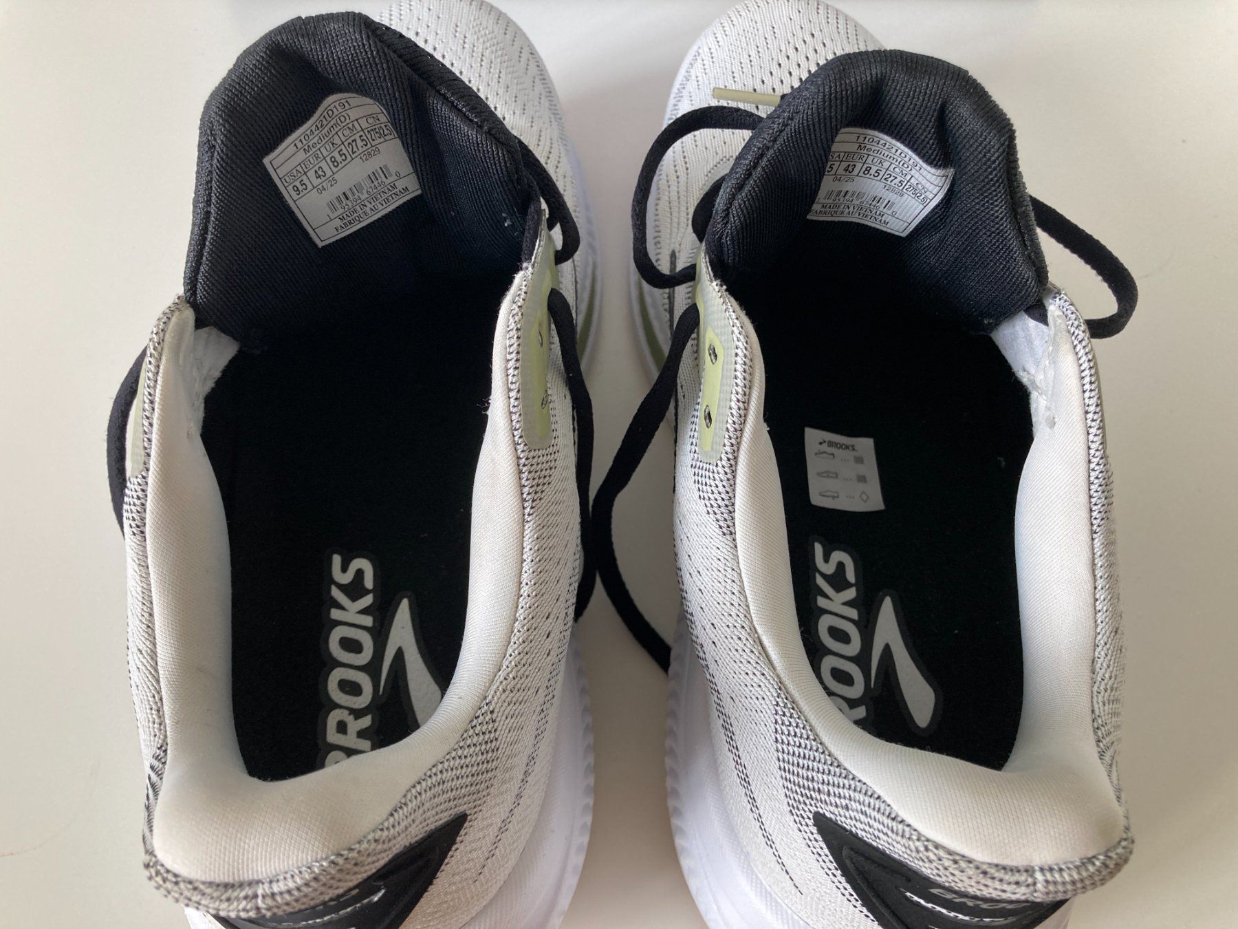 Brooks Herrenschuhe: Brooks Ghost 17 Hommes Taille 43 Blanc/Noir – Neu (gemäss Beschreibung) aus Biel/Bienne von almercaa 6