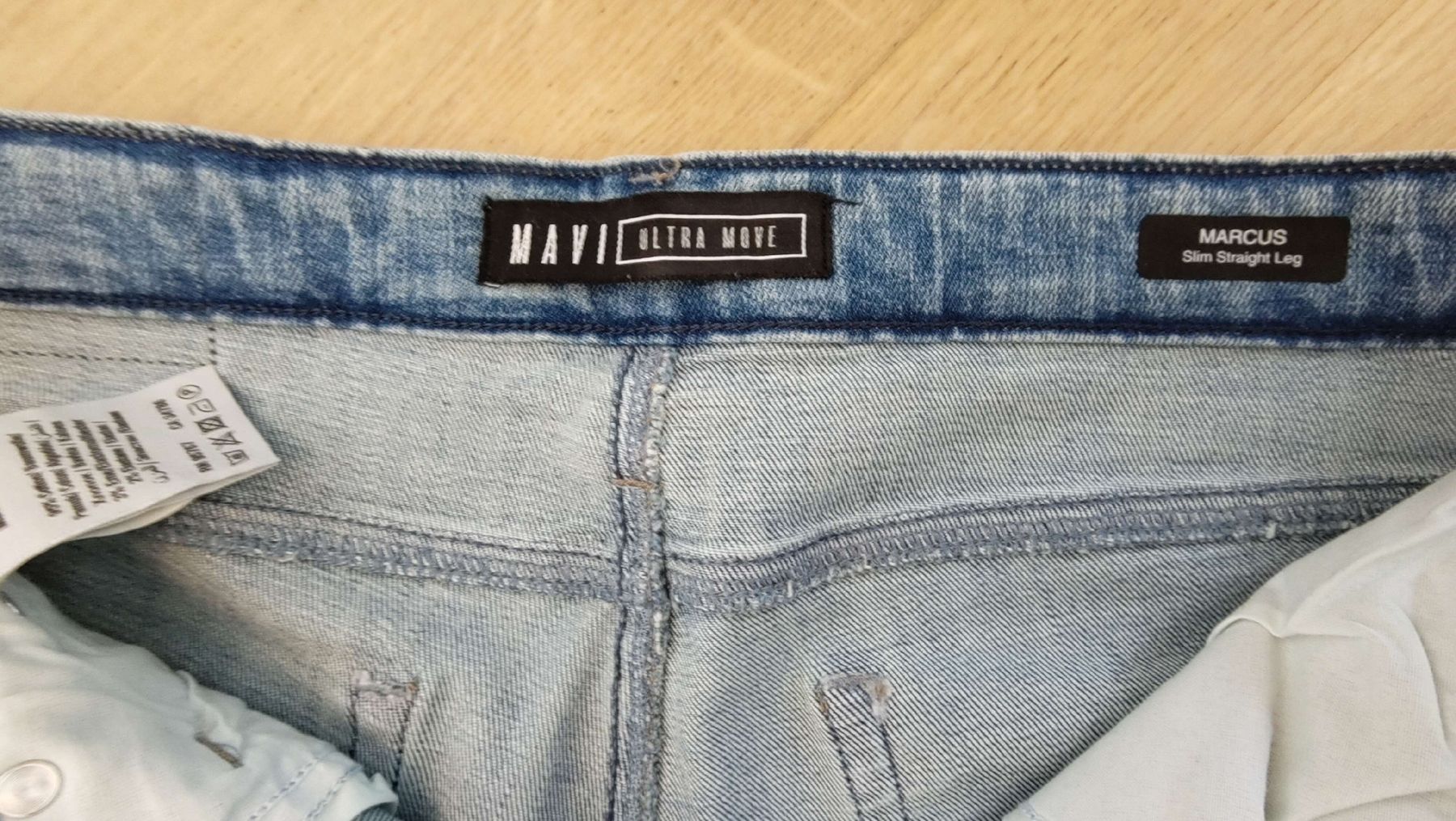 Mavi Jeans: Mavi Marcus Ultra Move Jeans, Slim Straight Leg – Nuovo (secondo la descrizione) da Meggen venduto da Vitos 4