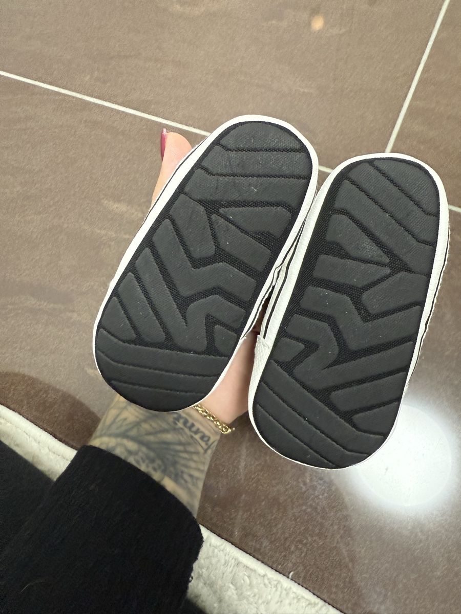 Next Scarpe per ragazzi: Next Baby Schuhe 6-12 Monate – Usato da Kölliken venduto da Vivii01 1