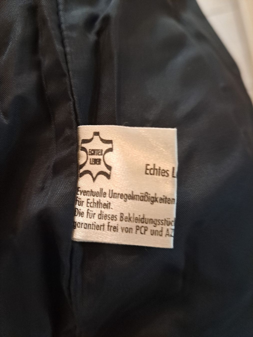 Cappotti: Leder-Kurzmantel ca. Grösse 44 – Nuovo (secondo la descrizione) da Oberdiessbach venduto da Noeusu 3