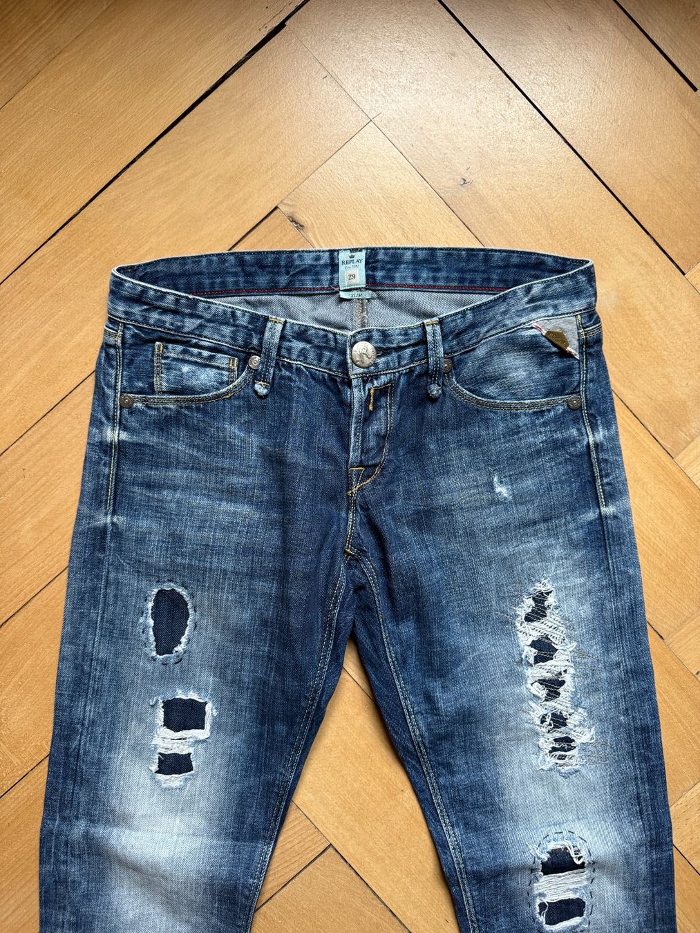 Replay Jeans: REPLAY - Destroyed Slim Jeans dunkelblau 29 – Gebraucht aus Zürich von Diazaio 1