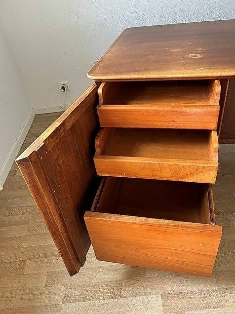 Schreibtische: Pult massivholz – Gebraucht aus Uster von Croissant 2