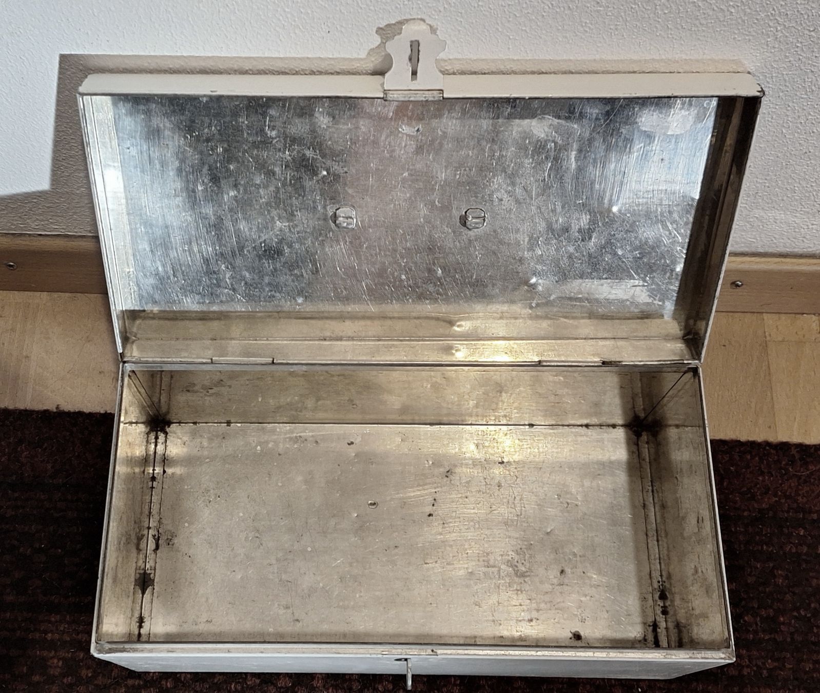 Cassapanche: Antike Metall - Kiste/Dose, Art Deco – Usato da Emmenbrücke venduto da abu_9mj8 6