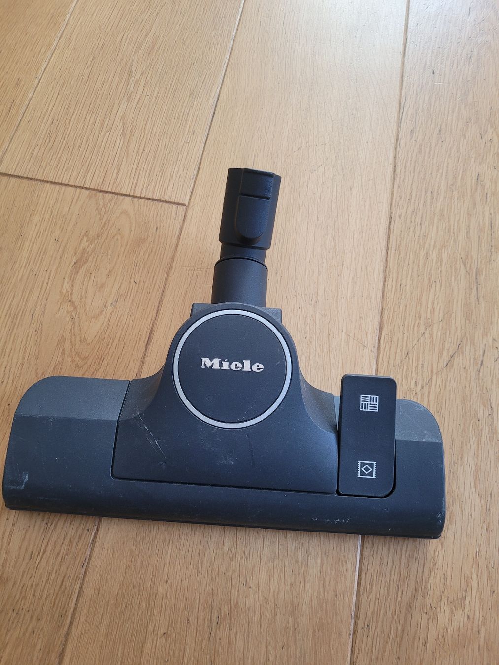 Miele Aspirapolveri & Accessori: Miele Bodendüse – Usato da Schafisheim venduto da jurafl4