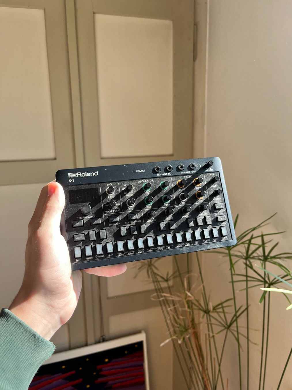 Strumenti musicali: Roland S-1 AIRA COMPACT Tweak Synthesizer – Usato da Bern venduto da kuno.bern 1