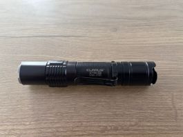 Klarus XT2CR taktische LED Taschenlampe 1600 Lumen