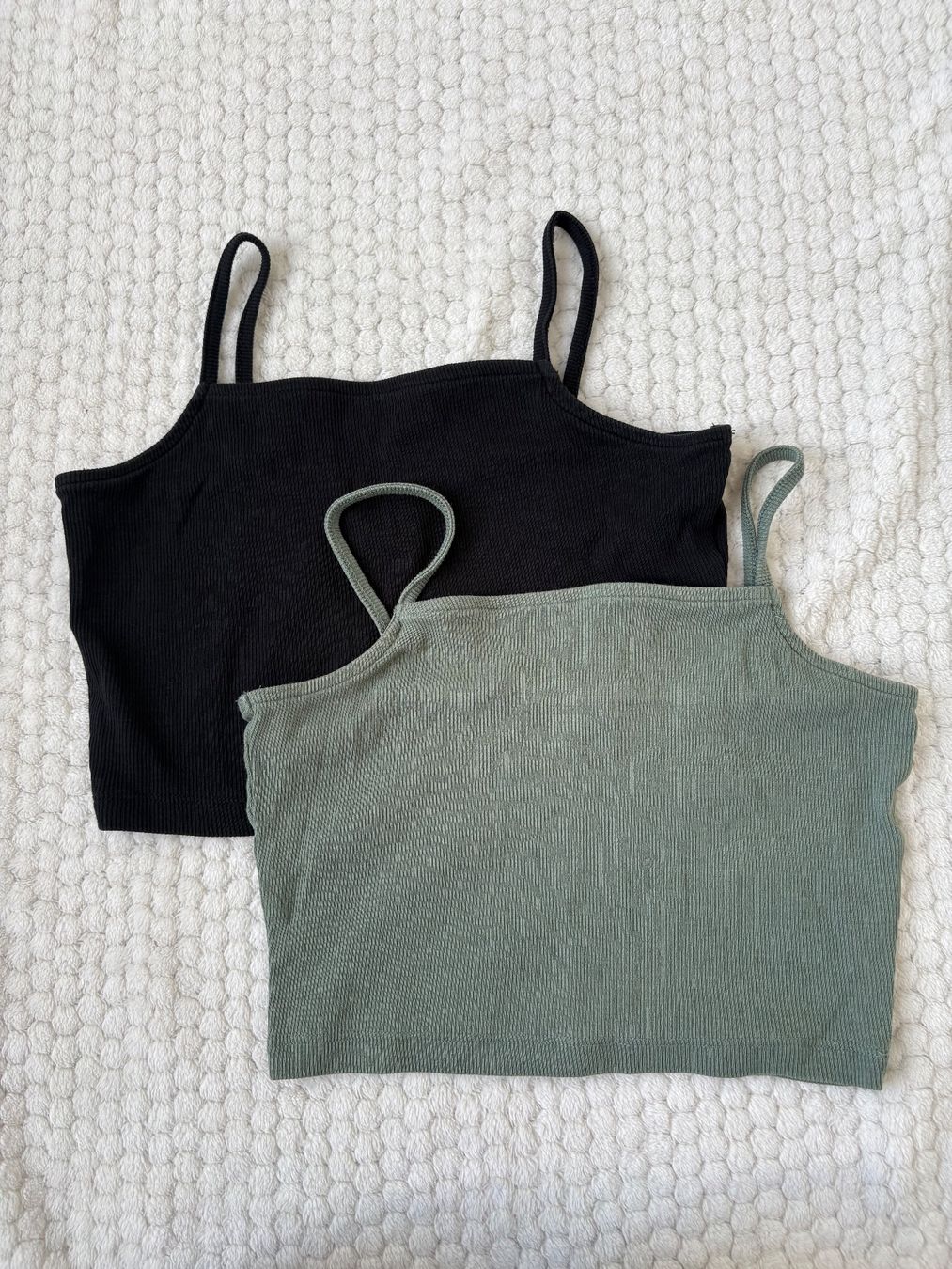Tops: duo top noir et vert Even&Odd – Gebraucht aus Sorens von ma.stlz