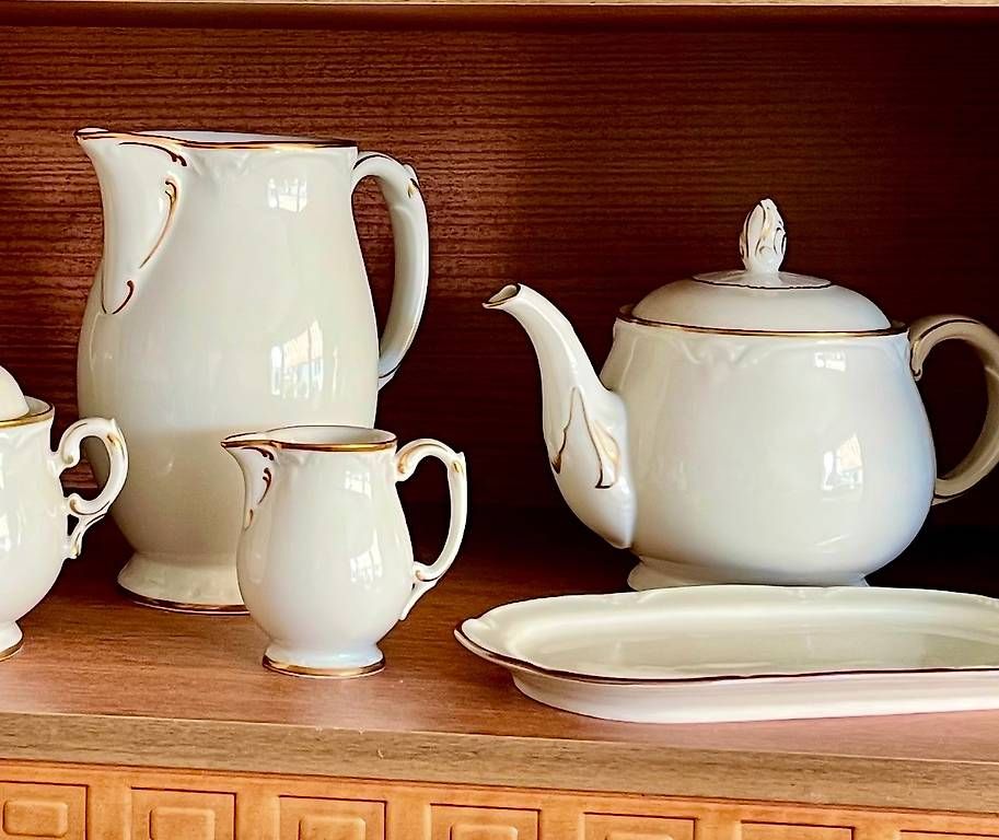Set di piatti: KAFFEE-TEESERVICE LANGENTHAL  – Usato da Thun venduto da amaretti25 2