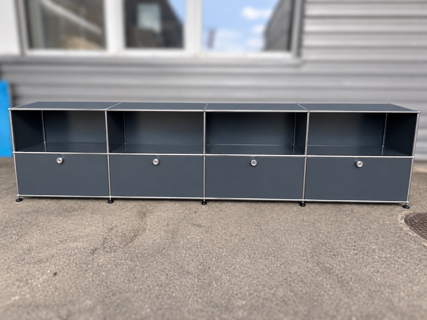 USM Scaffali: USM Haller Sideboard Anthrazit 2 x 4er Elemente – Usato da Diessenhofen venduto da Osio
