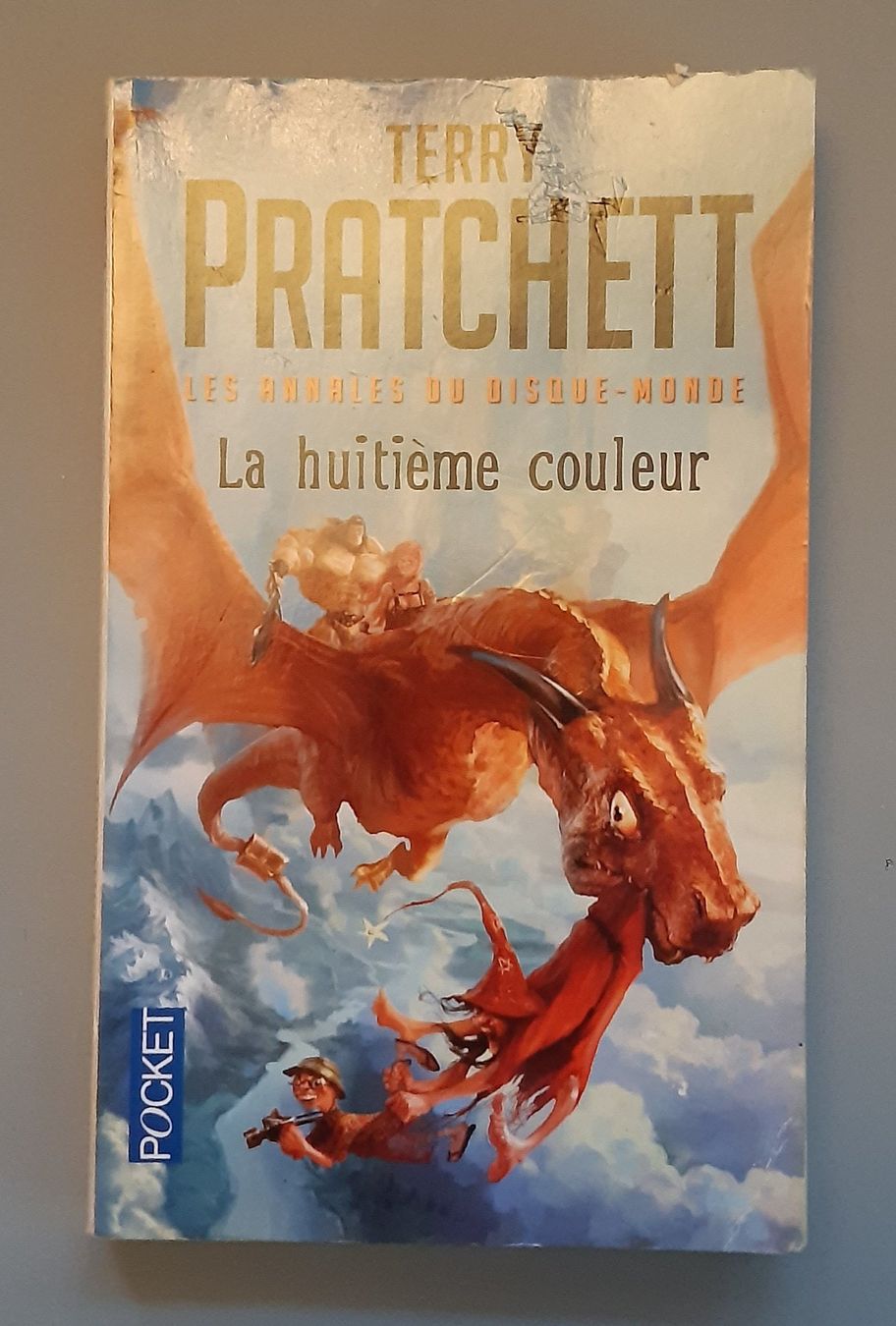 Libri: La huitième couleur - Terry Pratchett – Usato da La Chaux-de-Fonds venduto da beasach