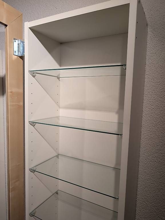 Vetrine: 2× IKEA BERTBY Sammlervitrine  Glasvitrine – Usato da Wiesendangen venduto da martigni 3