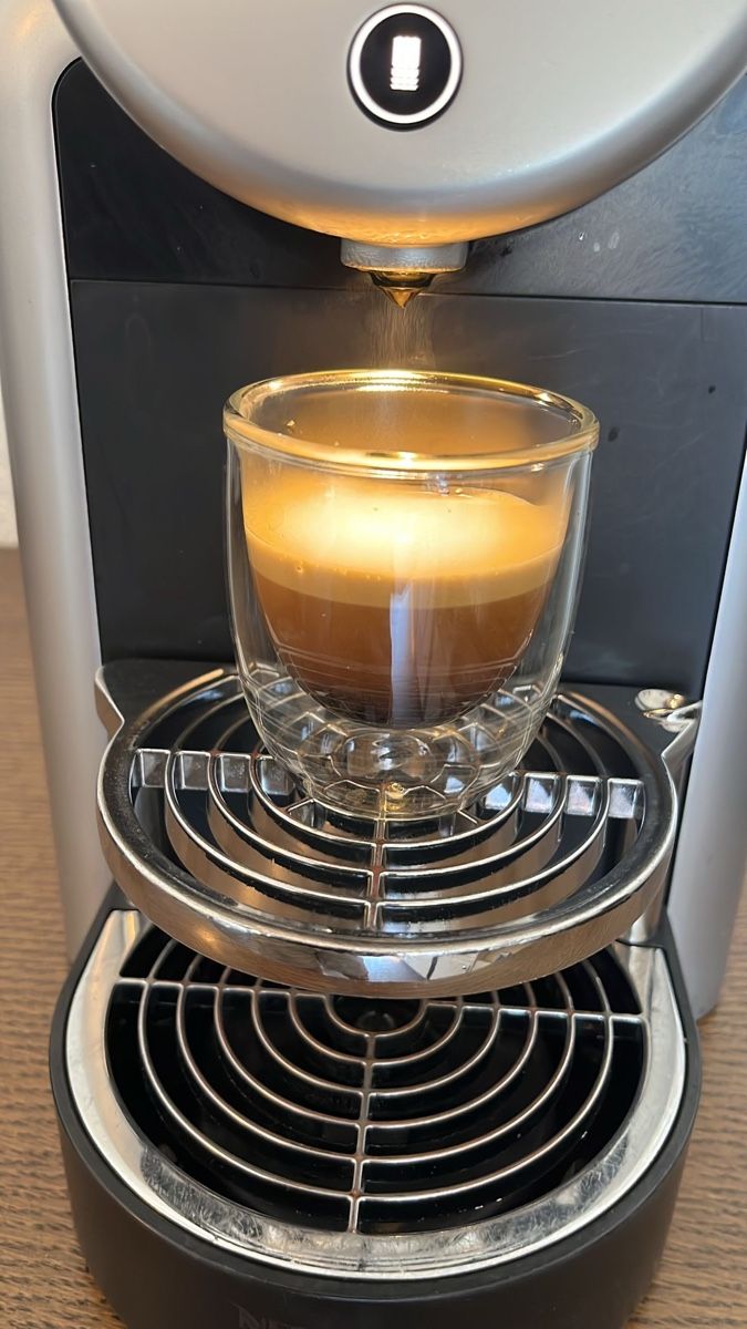 Nespresso Kaffeemaschinen & Espressomaschinen: Nespresso Zenius – Gebraucht aus Root von HHParts 3