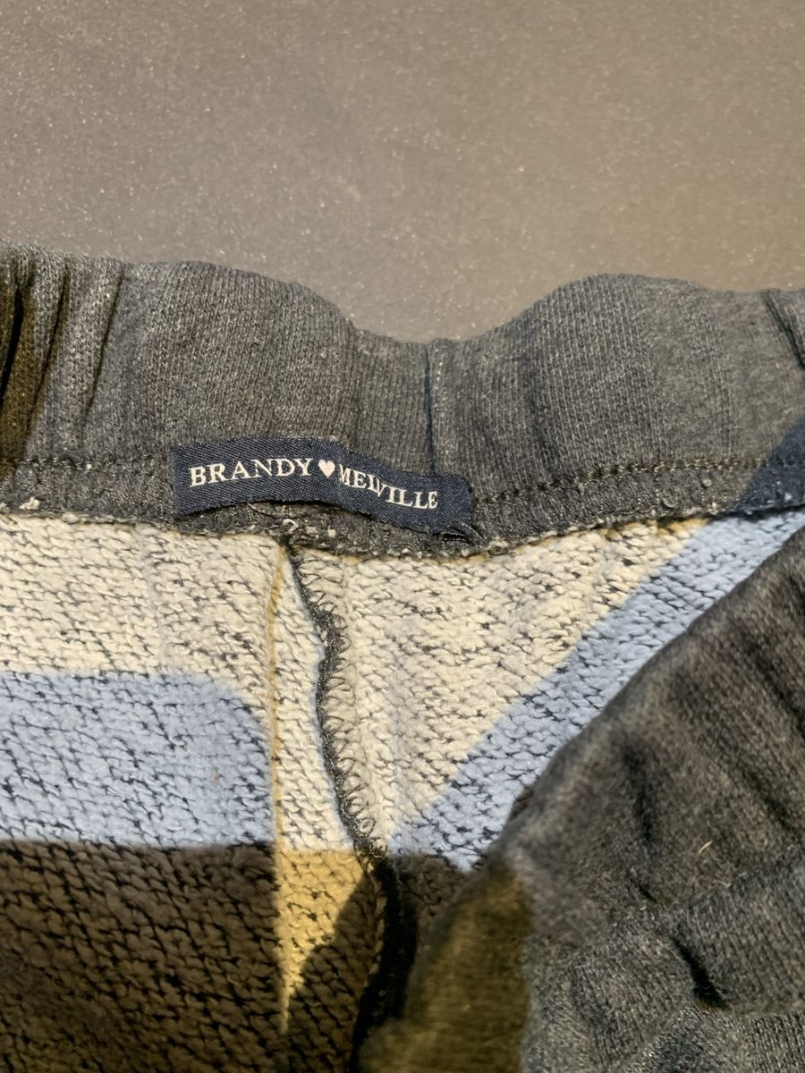 Brandy Melville Pantaloni: BRANDY MELVILLE Trainerhose anthrazit Gr. S – Usato da Winterthur venduto da amapola 3