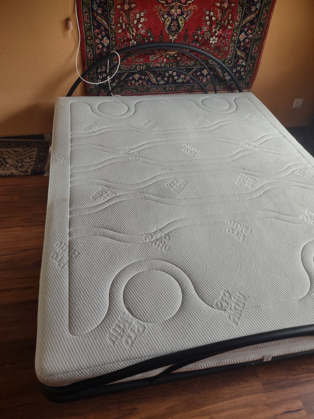 Betten: Doppelbett – Gebraucht aus Oberbipp von A.B.M. 4