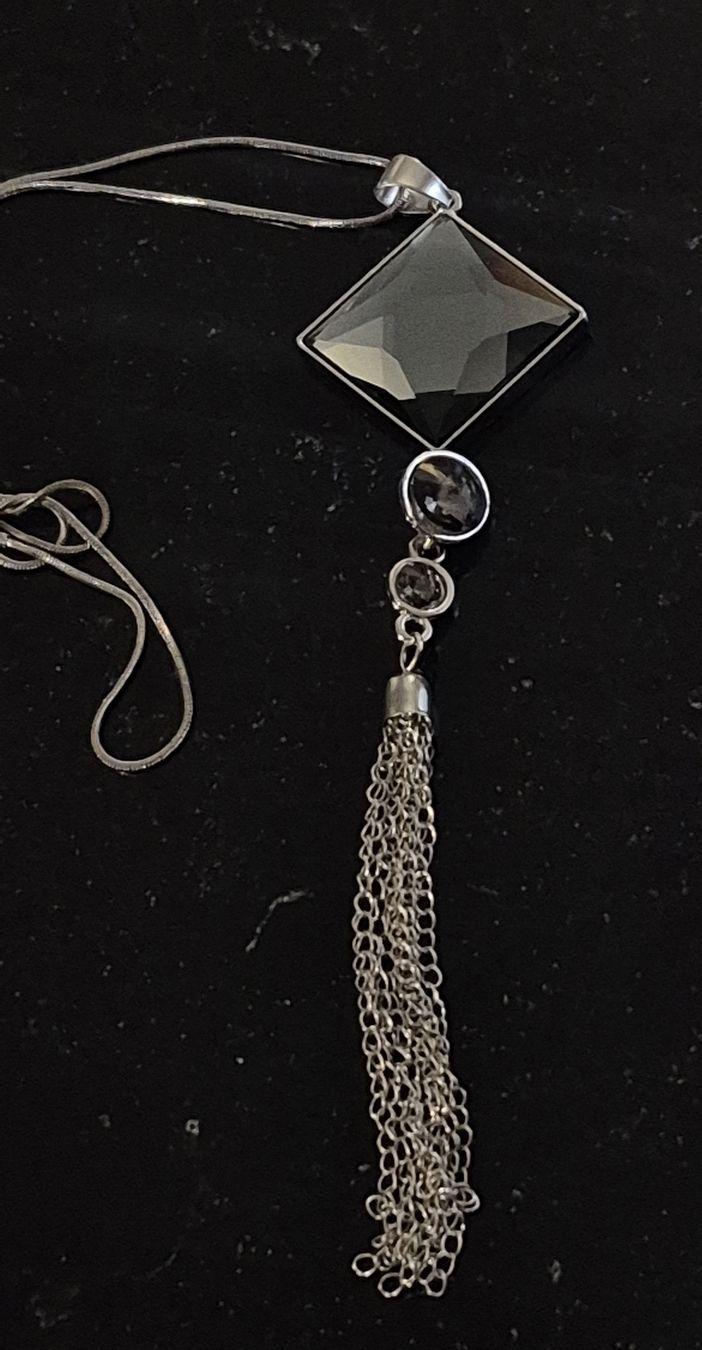 Catenine: Collana lunga ciondolo rombo con nappe Argento – Nuovo (secondo la descrizione) da Giubiasco venduto da Stefaniav 2