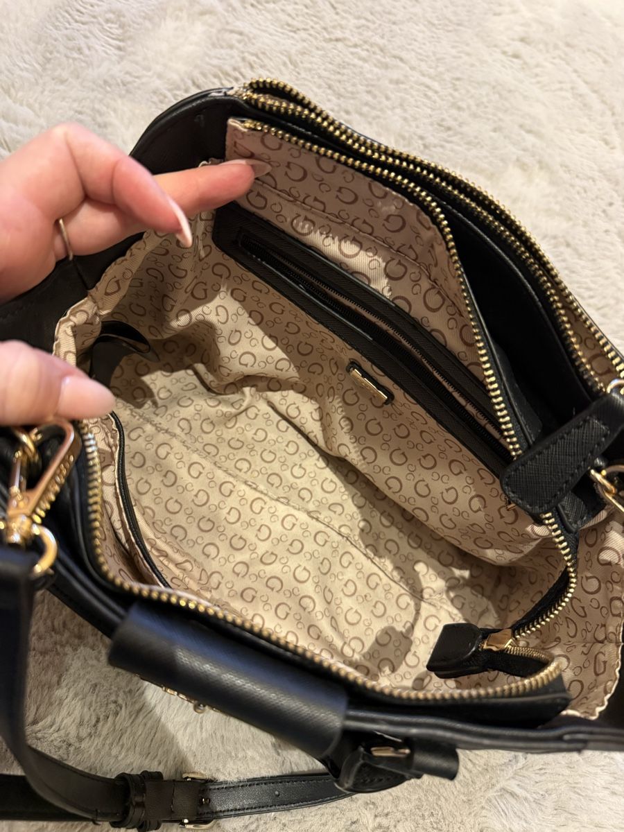 Guess Borse da donna: Guess Handtasche, Schwarz – Usato da Wohlen AG venduto da Coco_91 3