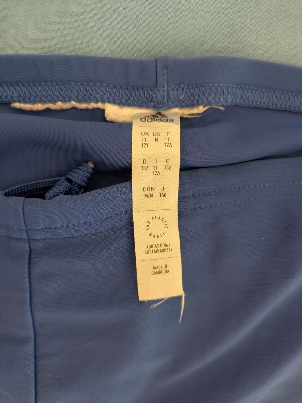 Adidas Badehosen: Badehose Adidas blau Grösse 152  – Gebraucht aus Zürich von s--h 1