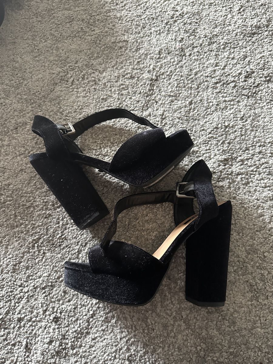 Scarpe da donna: heels (37) – Usato da Freidorf TG venduto da driftingforthrifting
