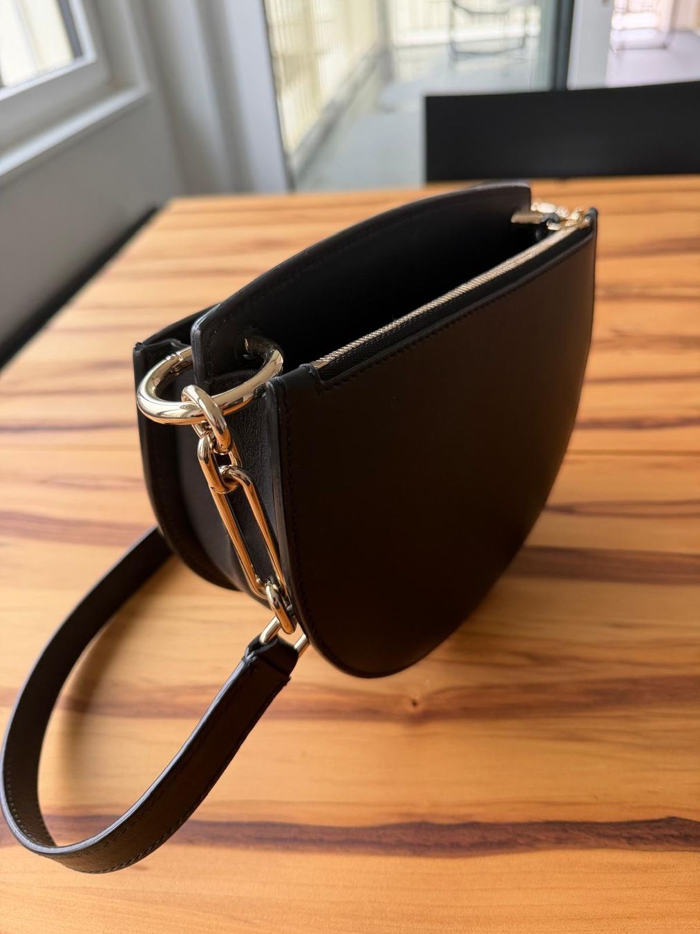 Bally Borse da donna: Schwarze Bally Handtasche - Zeitlos elegant. – Usato da Liestal venduto da KUBULI28 2