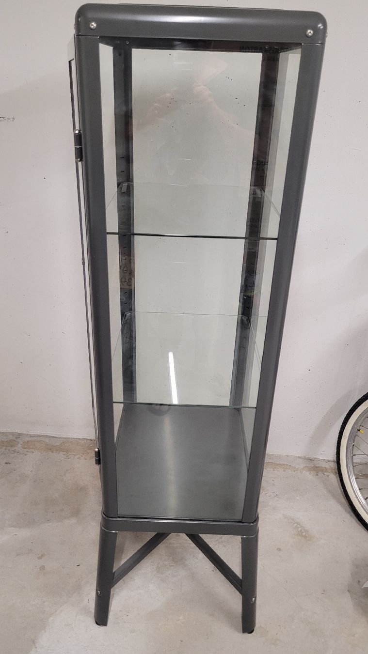 Ikea Vitrines: Ikea - Vitrine FABRIKÖR 57x150cm – D'occasion à Münchenbuchsee par Scorsy 4