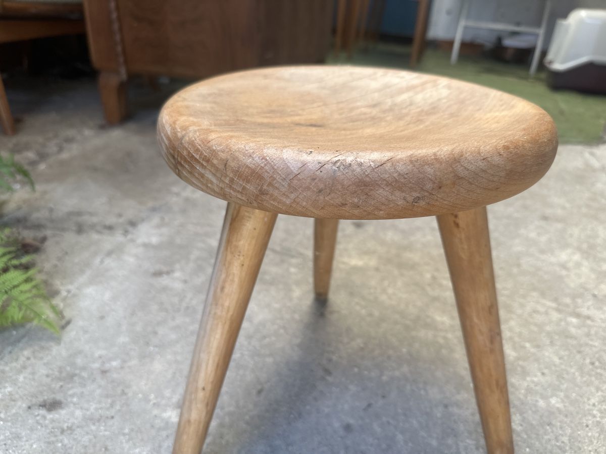Hocker: kleiner Hocker, Vintage 3-Bein Schemel – Gebraucht aus Frauenfeld von aluma14 6