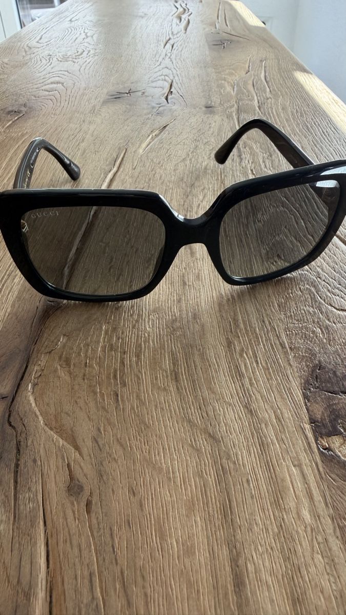 Gucci Brillen & Gläser: Gucci Sonnenbrille – Gebraucht aus Würenlos von engeli028 1