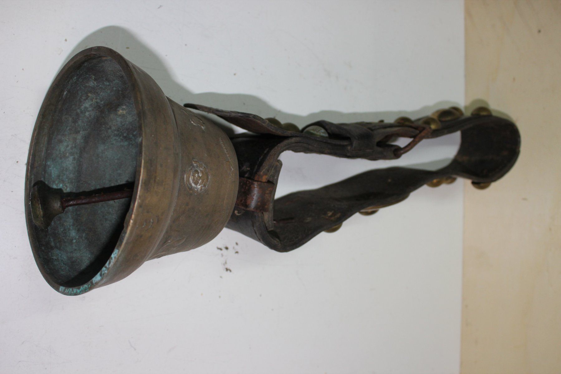 Glocken & Treicheln: Kuhglocke  Bronze – Gebraucht aus Reinach AG von hispo 2