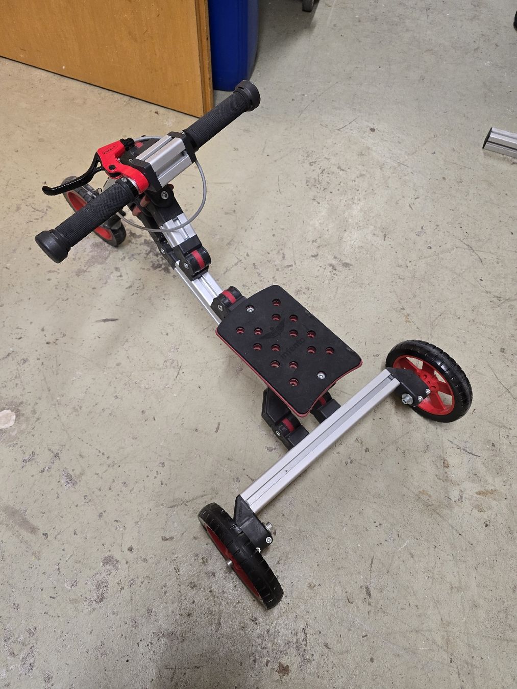 Veicoli per bambini: grosser Infento kit – Usato da Hüttwilen venduto da pimpmycnc 2