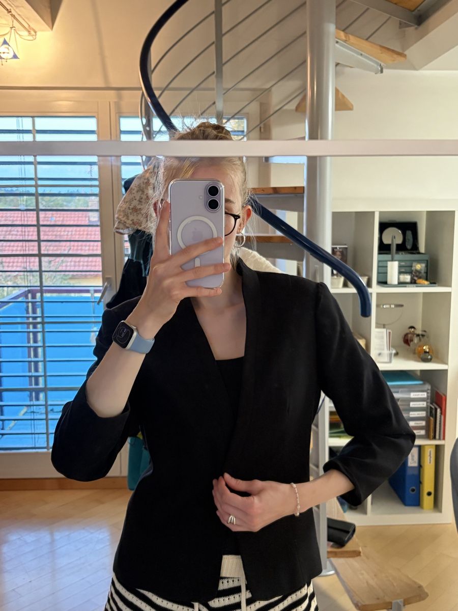 H&M Giacche: H&M schwarzer Blazer, Grösse 40 – Usato da Volketswil venduto da yar_c9dx