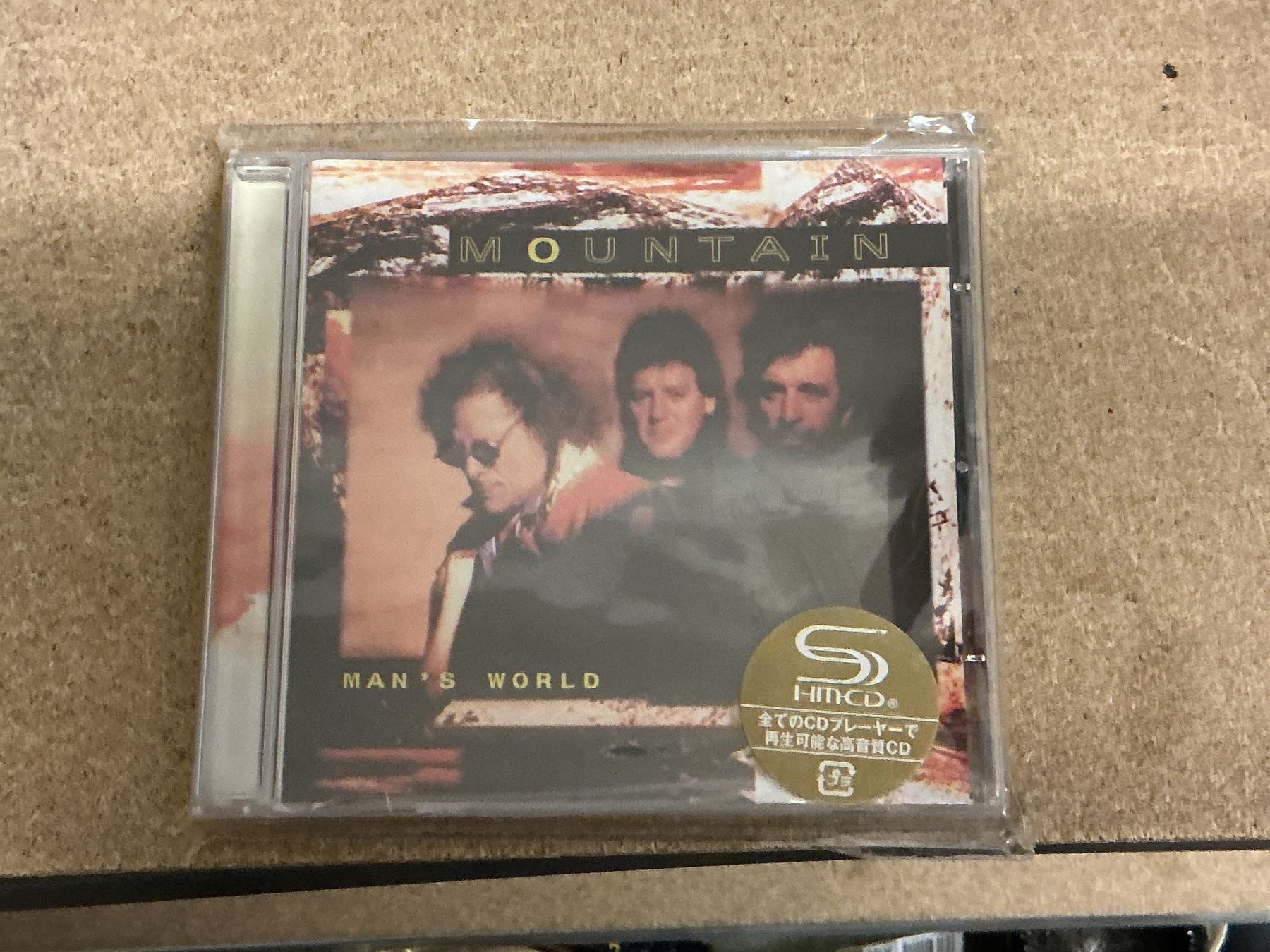 CD: Mountain Man's World CD – Usato da Winterthur venduto da Tumko-Vinyl