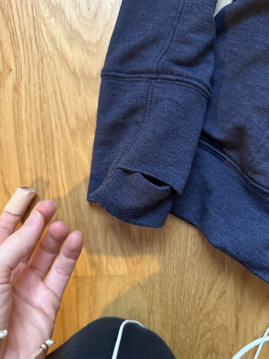 Under Armour Pullover & Sweatshirts: Pullover Under Armour, Gr. M – Gebraucht aus Zürich von Lenath22 4